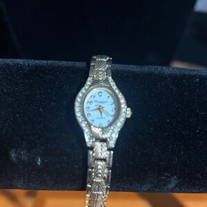 Pre owned:Gold Women's Watch with Crystal Details